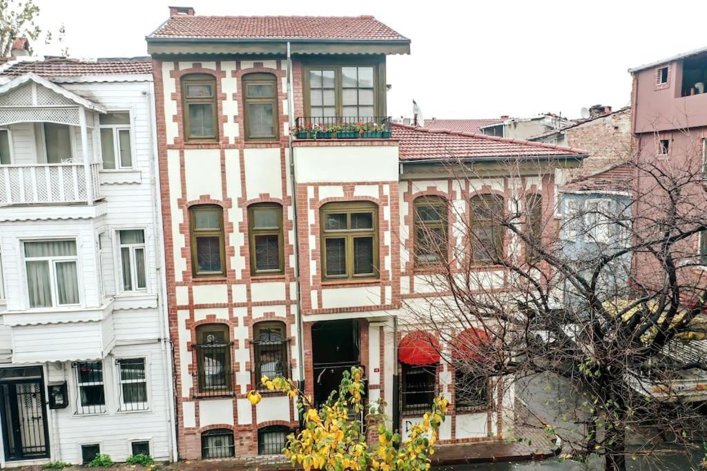 Historic Greek Pavillion Golden Horn Istanbul İstanbul Dış mekan fotoğraf